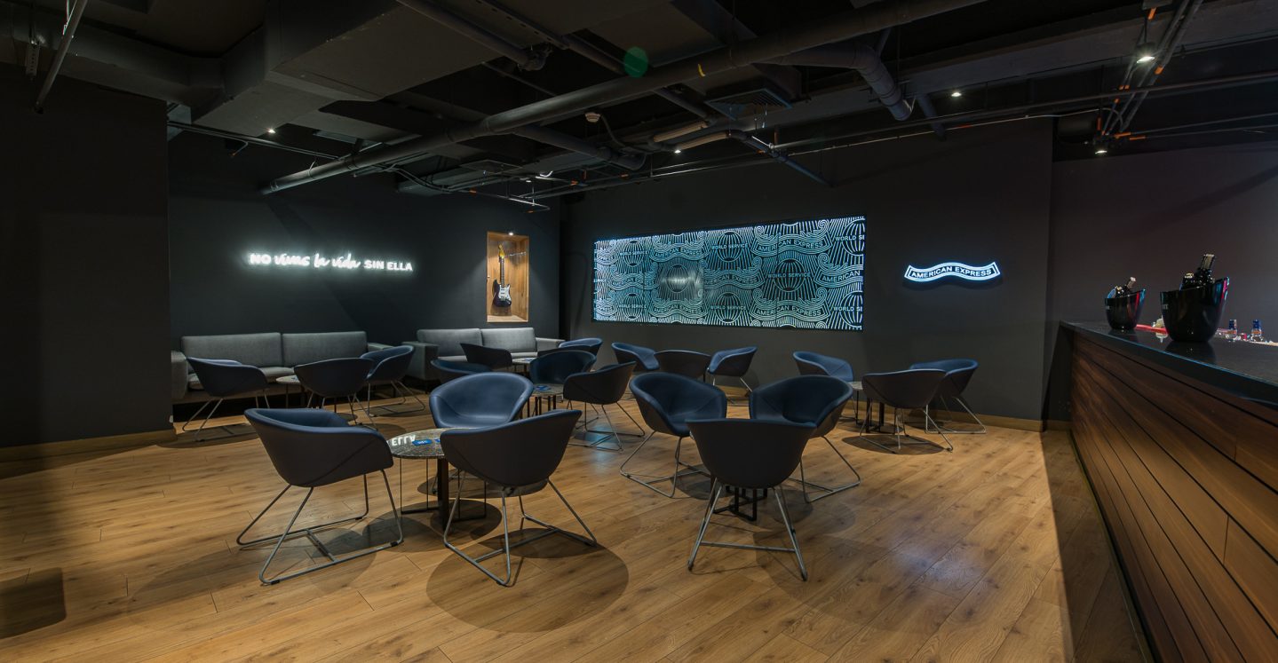 American Express Lounge Bar