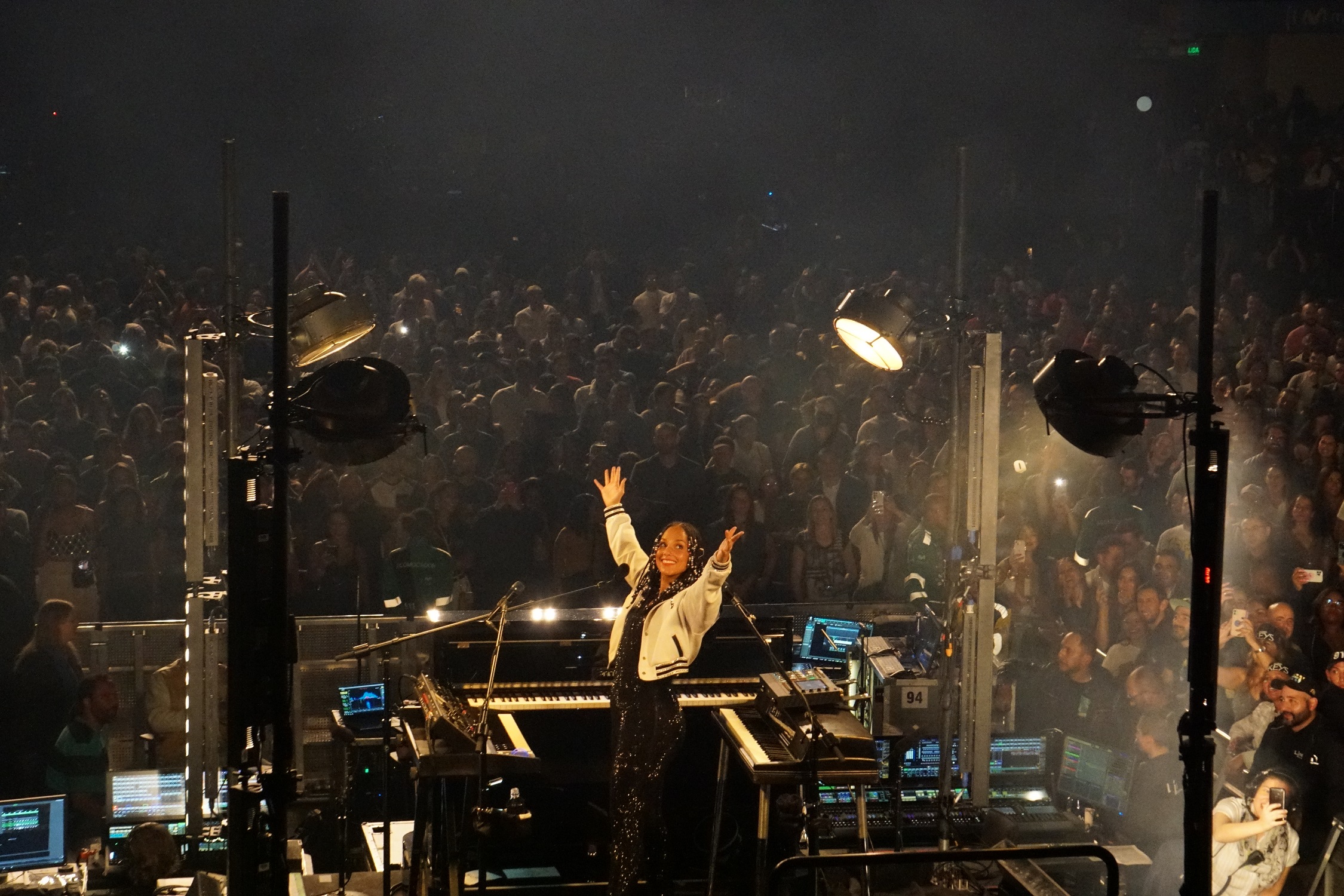ALICIA KEYS 15