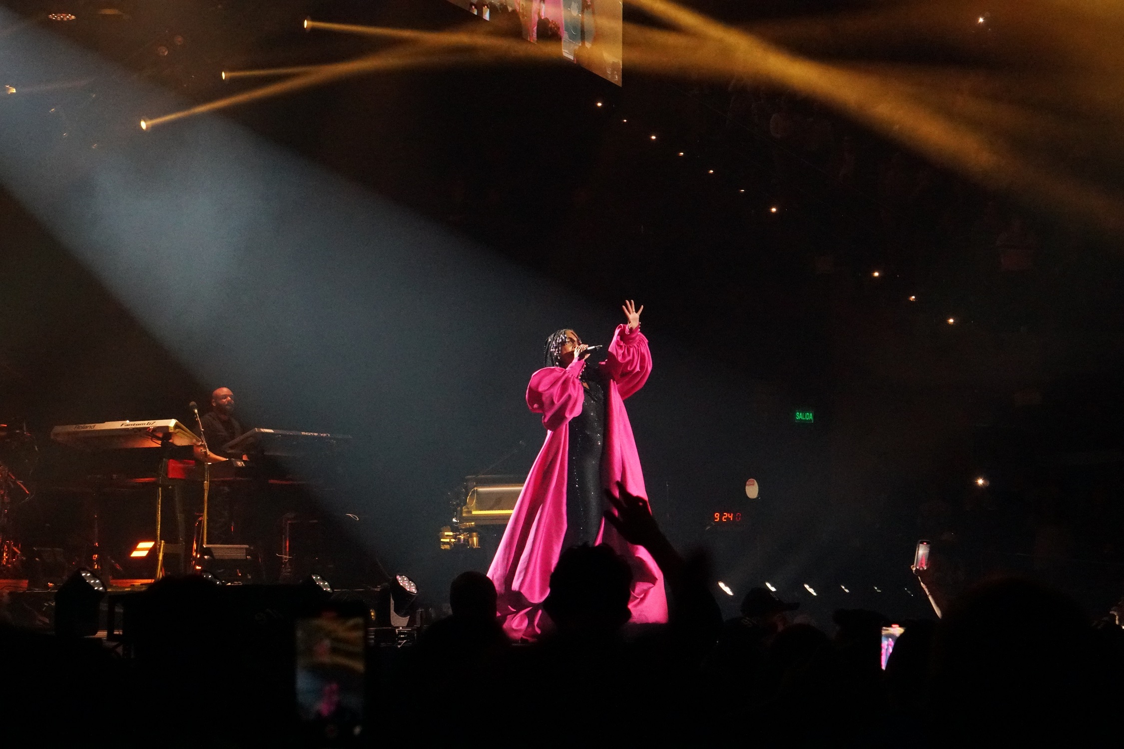 ALICIA KEYS 23