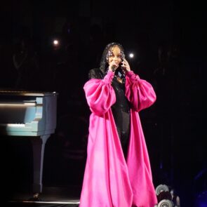 ALICIA KEYS 29