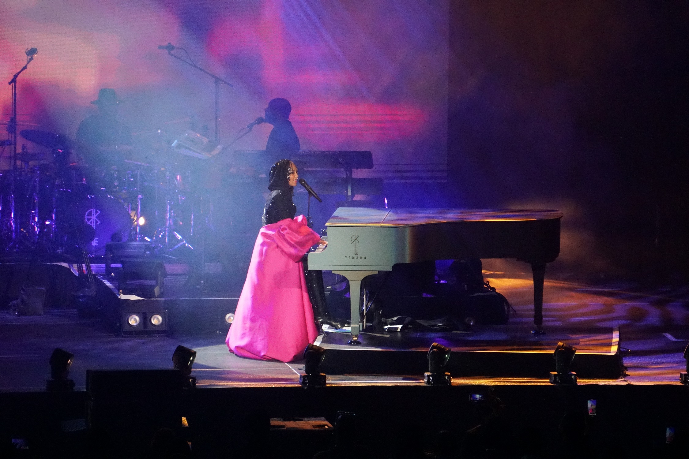 ALICIA KEYS 30
