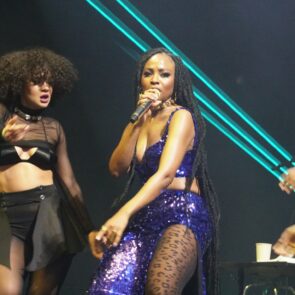 ALICIA KEYS 34