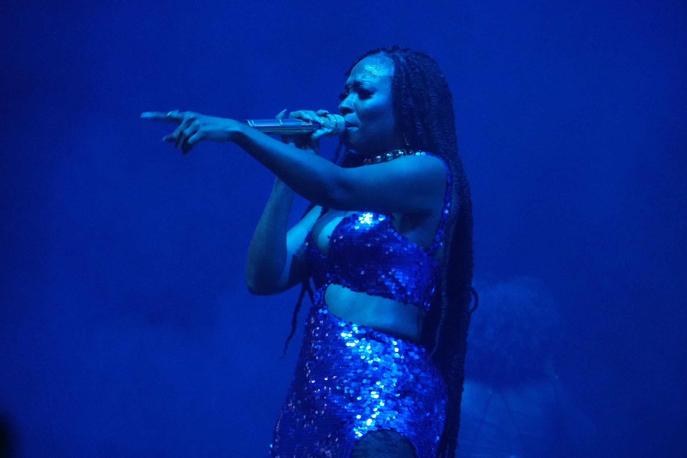 ALICIA KEYS 37