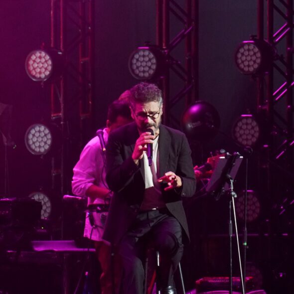 JESÚS ADRIÁN ROMERO 24
