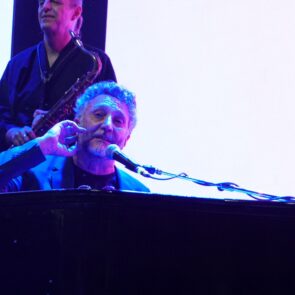 JESÚS ADRIÁN ROMERO 31