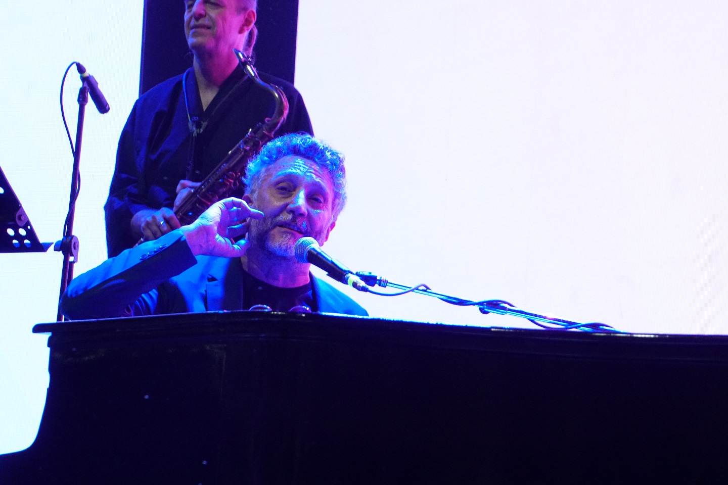 JESÚS ADRIÁN ROMERO 31