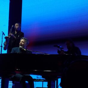 JESÚS ADRIÁN ROMERO 33