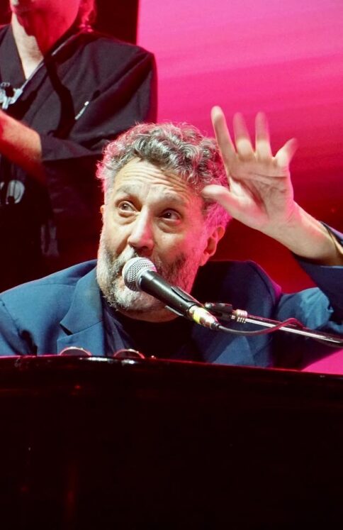 JESÚS ADRIÁN ROMERO 45