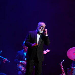 LES LUTHIERS 11
